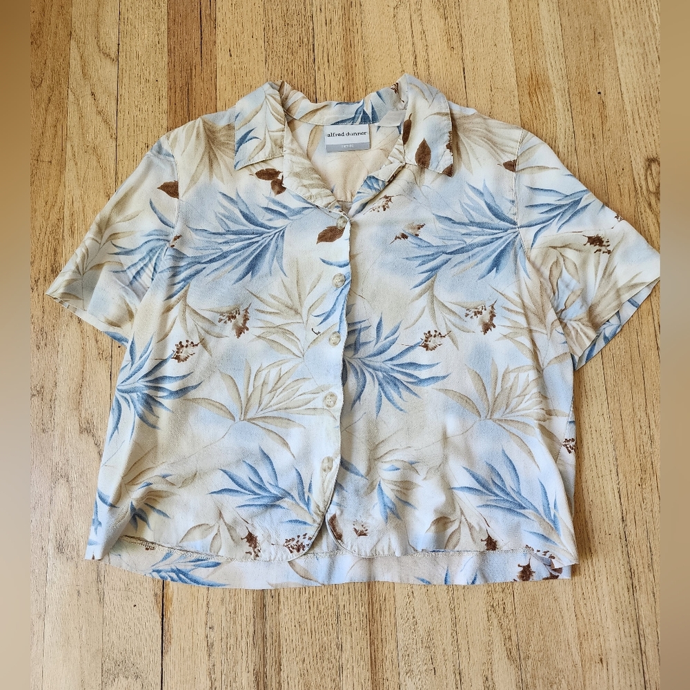 Vintage Palm Print Cropped Button Down Shirt